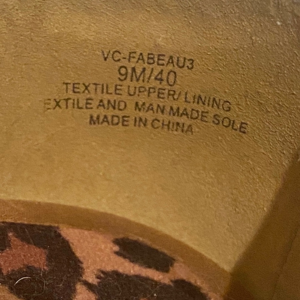 Vince Camuto Fabeau Slip On Fabric Loafers Animal Print Washable Stain On Heel 9 - Picture 7 of 8